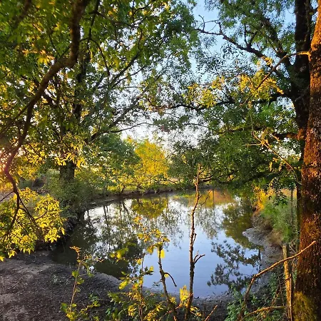 Between Nantes Et Pornic, Swimming Pool, Pond&countryside Hébergement de vacances