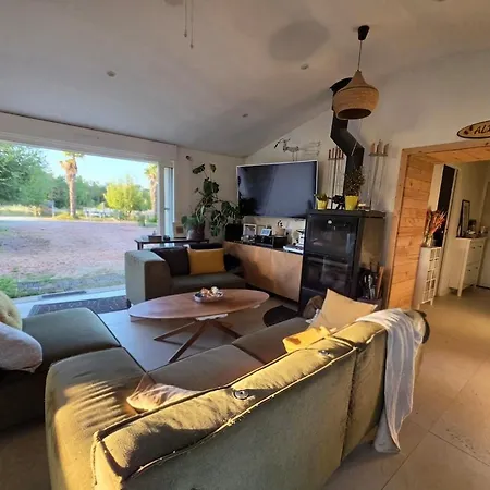 Between Nantes Et Pornic, Swimming Pool, Pond&countryside Hébergement de vacances Brains