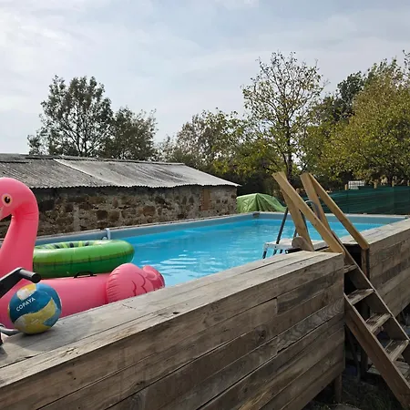 Holiday home Ancienne Ferme Avec Piscine Et Jardin - Animaux Bienvenus